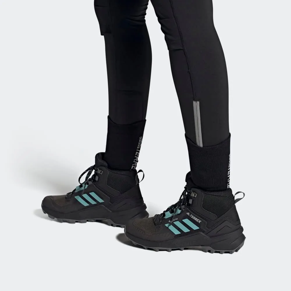 adidas Men's Sneaker