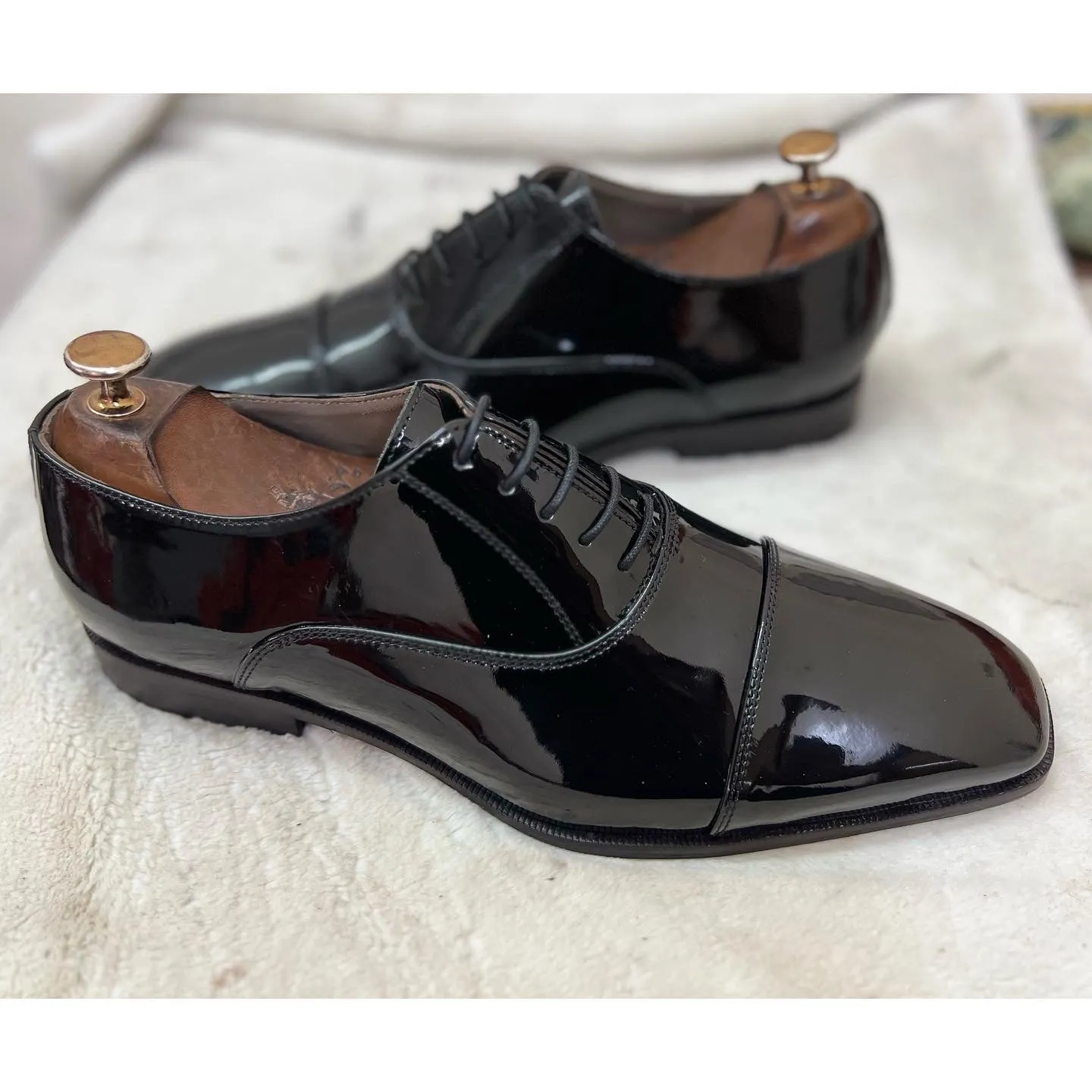 Cap Toe Oxford Patent Laceup