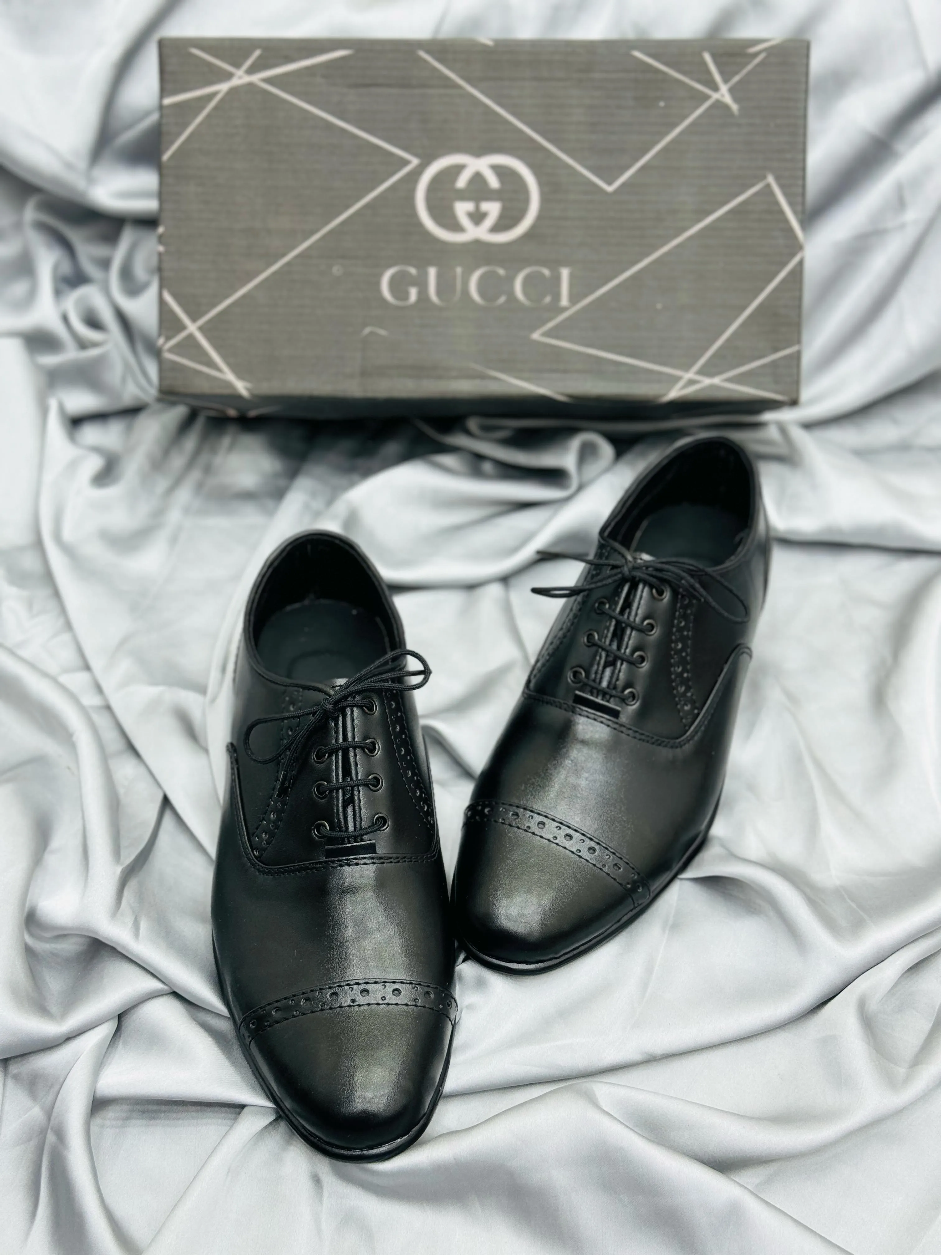 Classic Black Oxford Dress Shoes – Formal Elegance