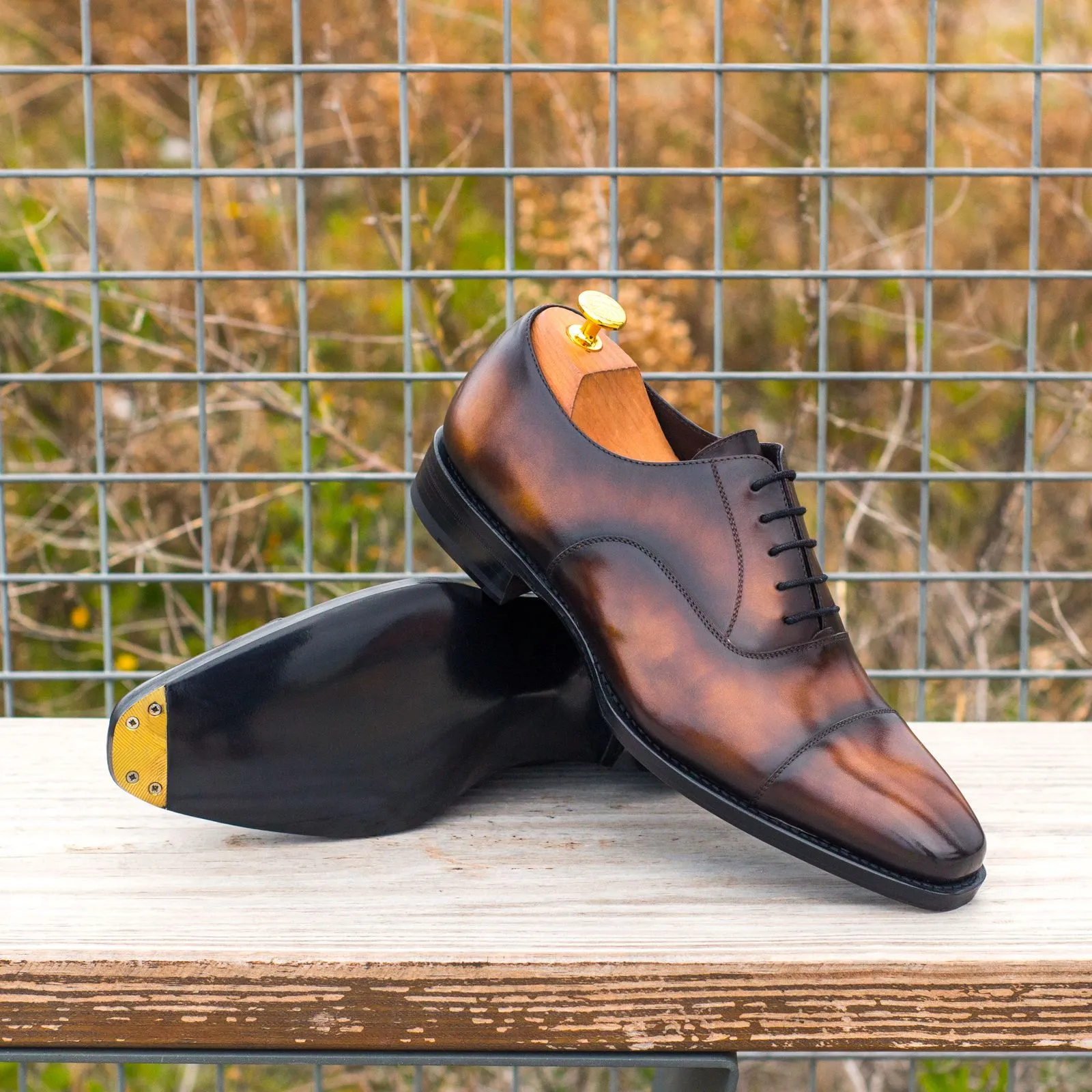 DapperFam Rafael in Tobacco Men's Hand-Painted Patina Oxford