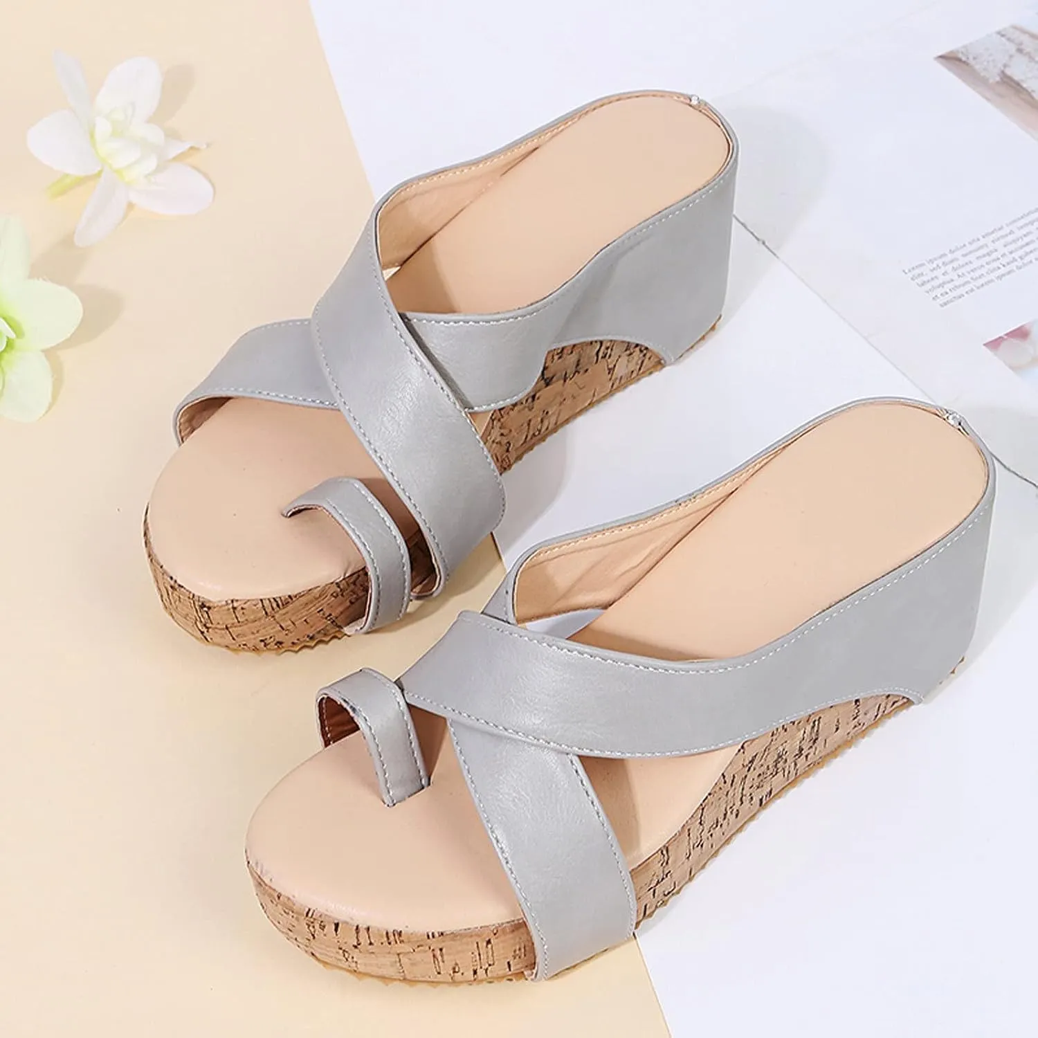 Eduavar Sandals for Women Dressy, Women's Sandals Dressy Summer Beach Sandals Lace Trim Ring Toe Floral Flat Sandals
