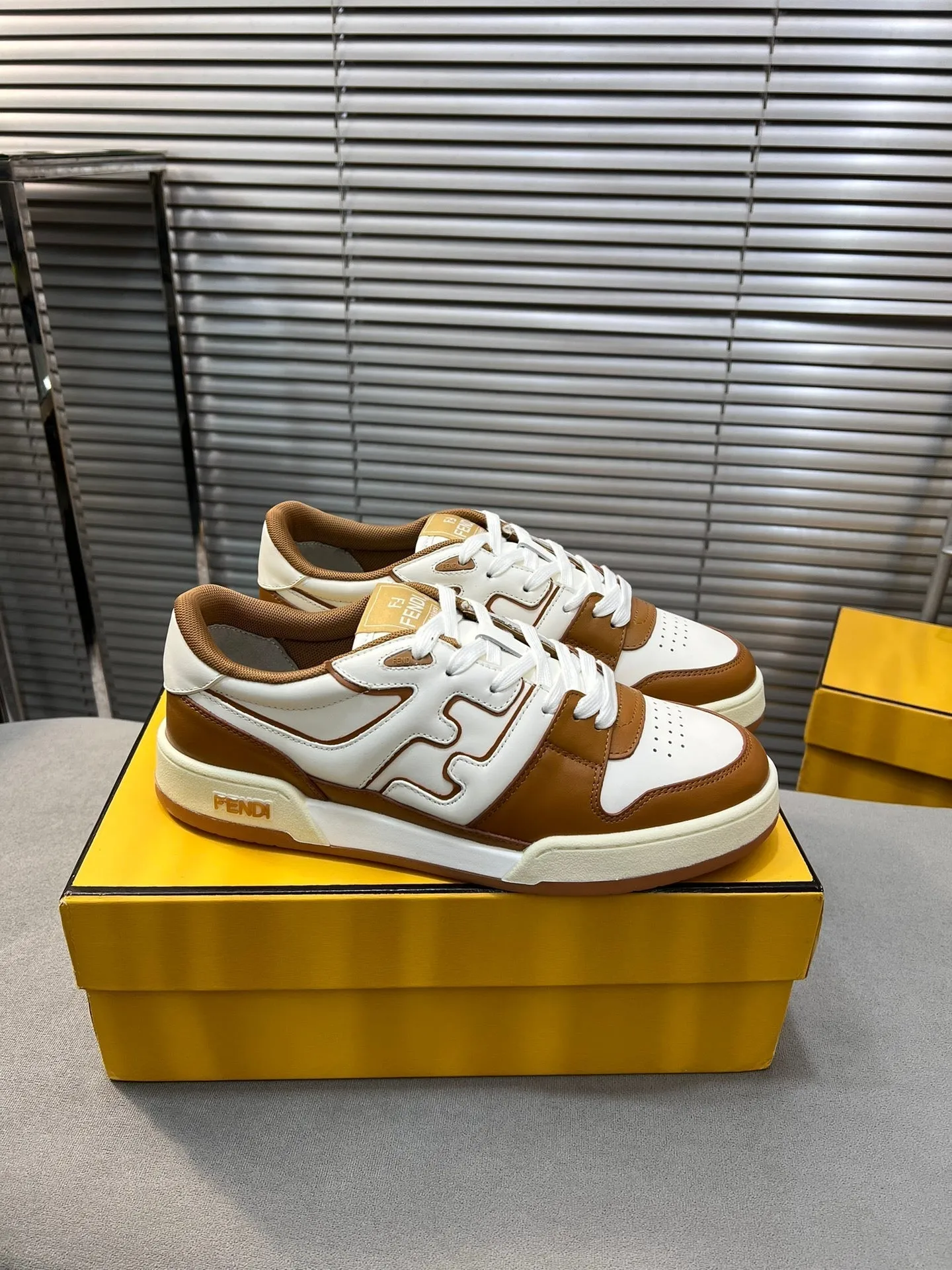 IN VIP sale RUSSET MIX AND FENDI WHITE MESH FENDI MATCH TOPS LOW BROWN CALFSKIN Expansive catalogue