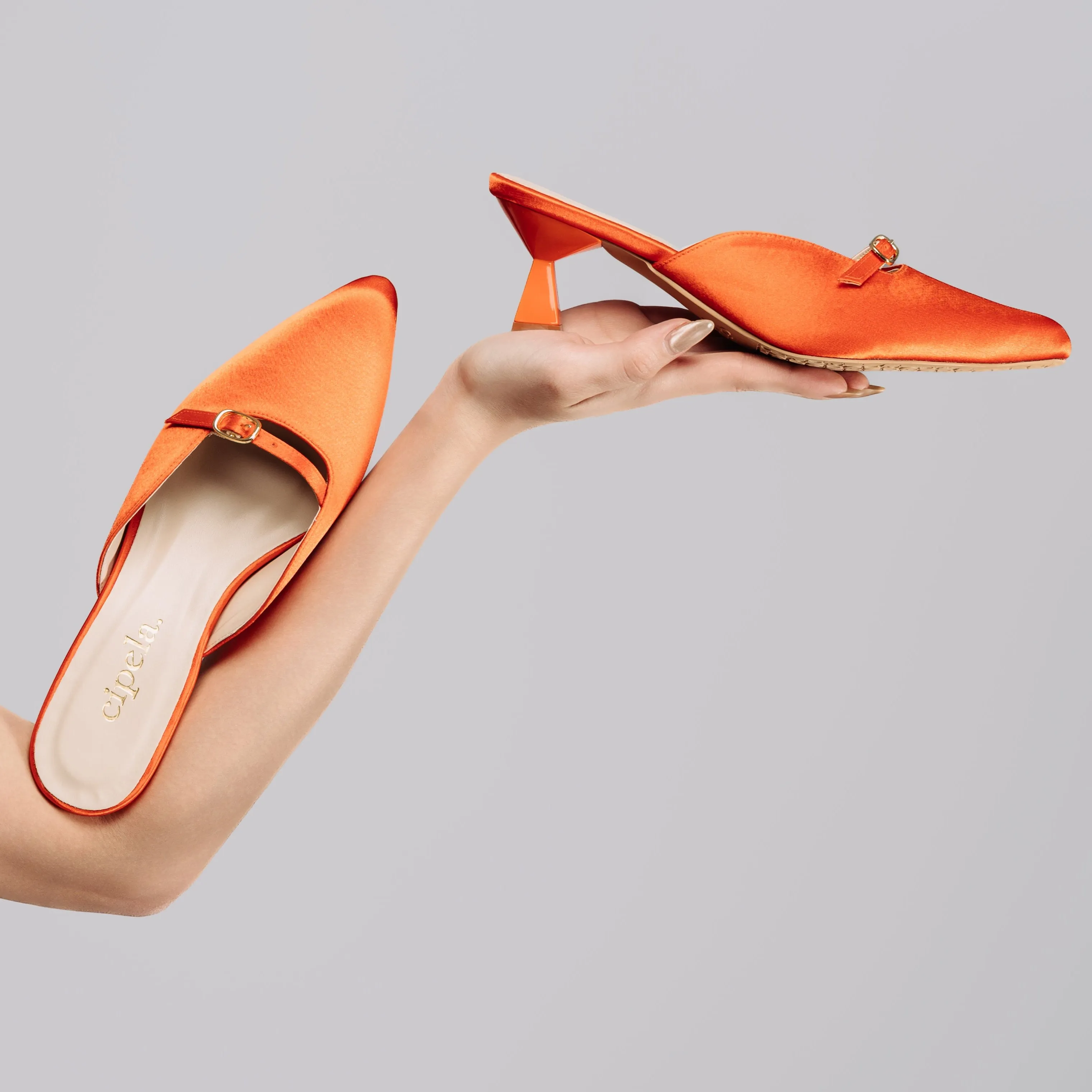LEIA Sculpted Heel Pointy Mules - Garnet