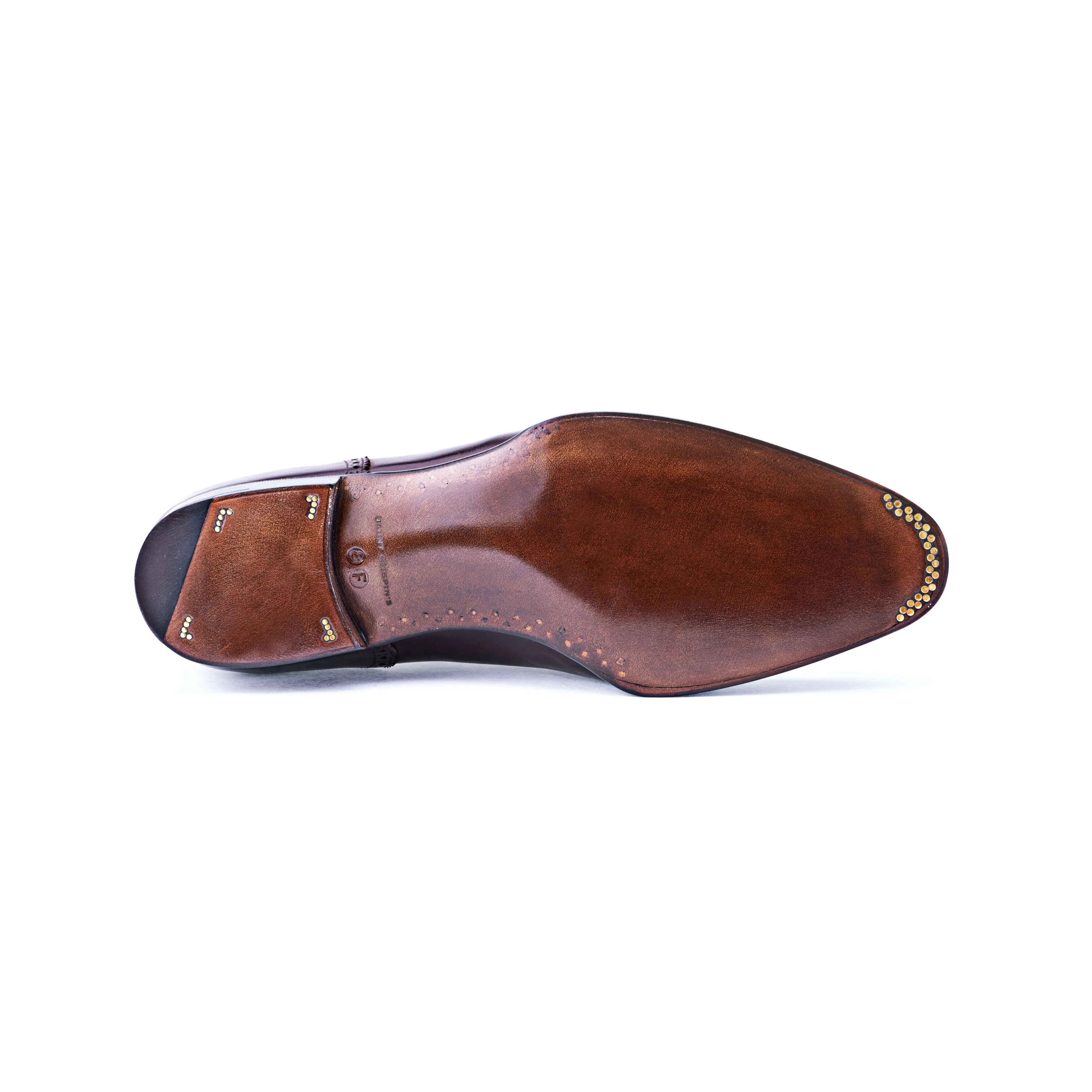Oxford, straight cap toe with double machine stitched upper
