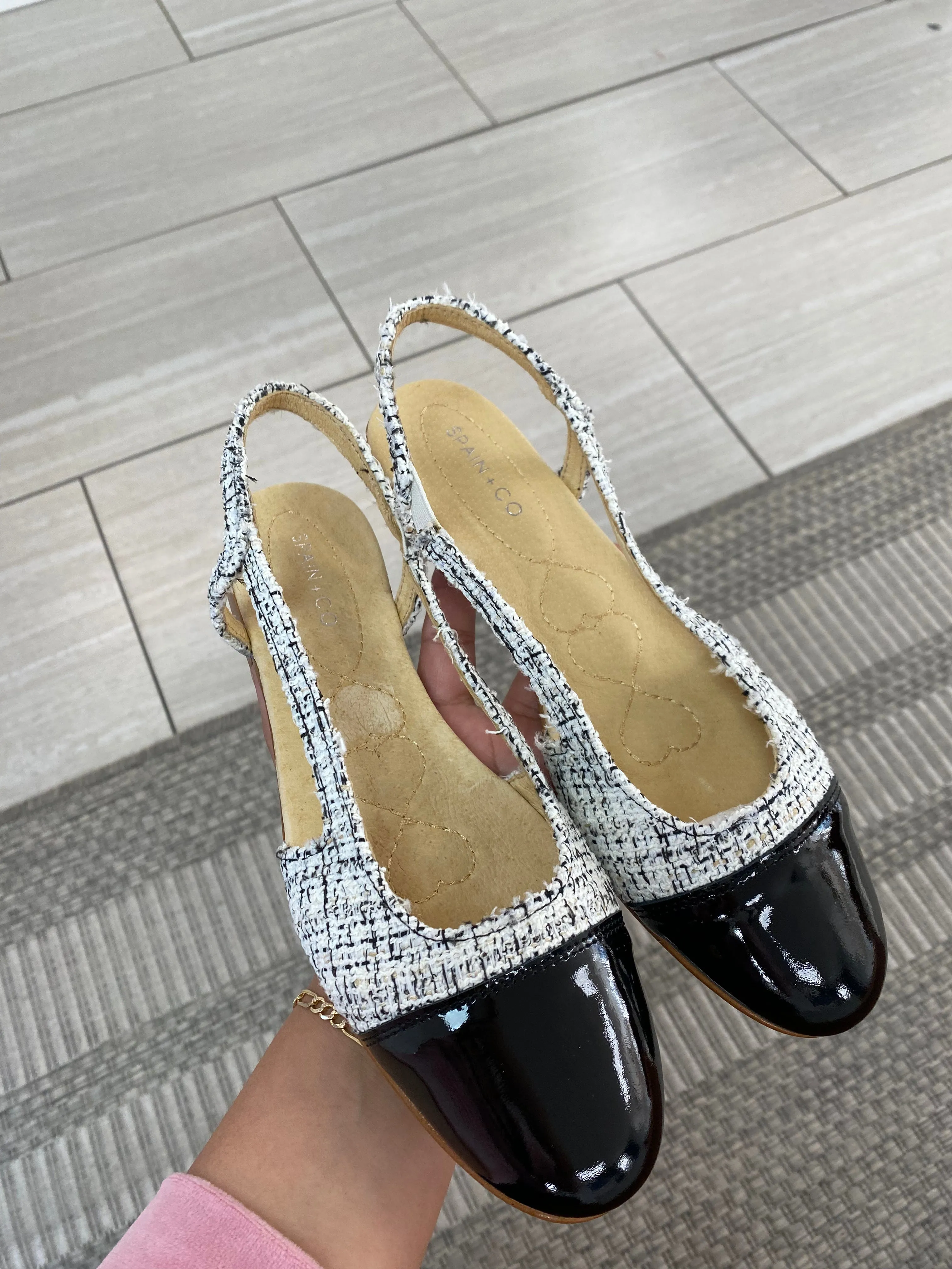 Spain Co Black and White Tweed Captoe Slingback