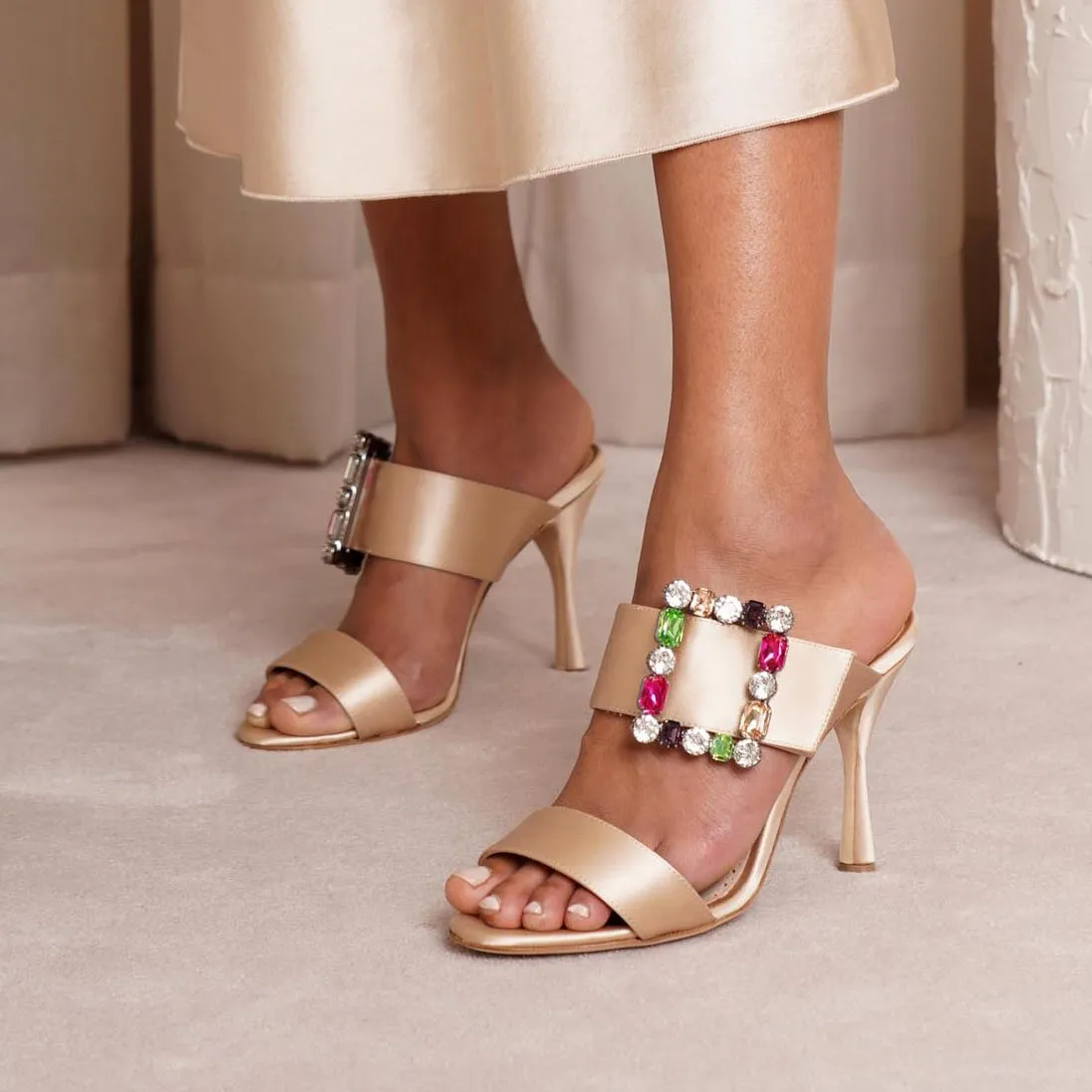 Verda 90 nude satin sandals