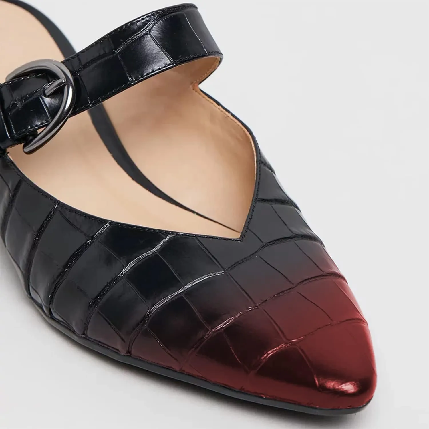 Women Fashion Croc-textured Sandals, Sexy Pointed Toe Slingback Pumps, Low Chunky Heel Strappy Mule Sandals, Trendy Mixed Black-Red Backless Slippers for Casual or Dress up, Full Size 4-16 M US